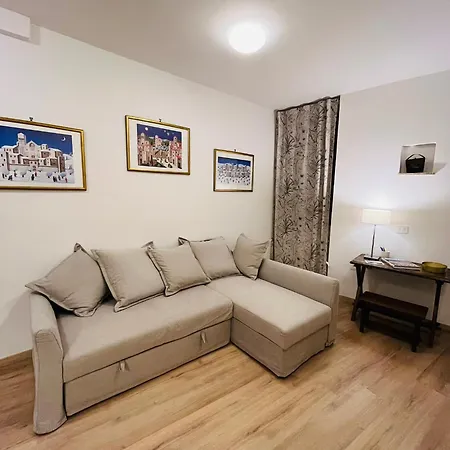 La Dimora Di Bianca House Apartment